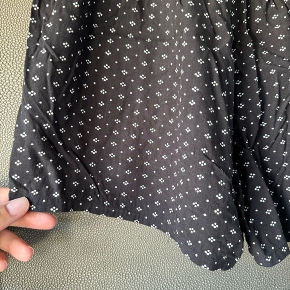 EUC Hatch Easy Smocked Short black deco hatch size 1 - Picture 10 of 12